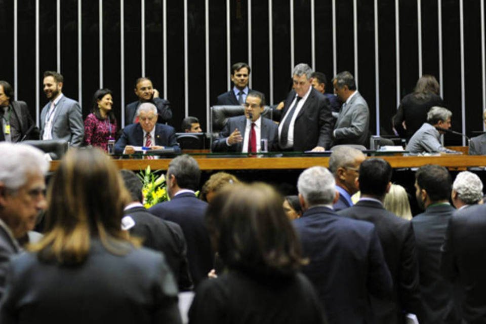 Ainda de ressaca eleitoral, Congresso enfrenta pauta extensa