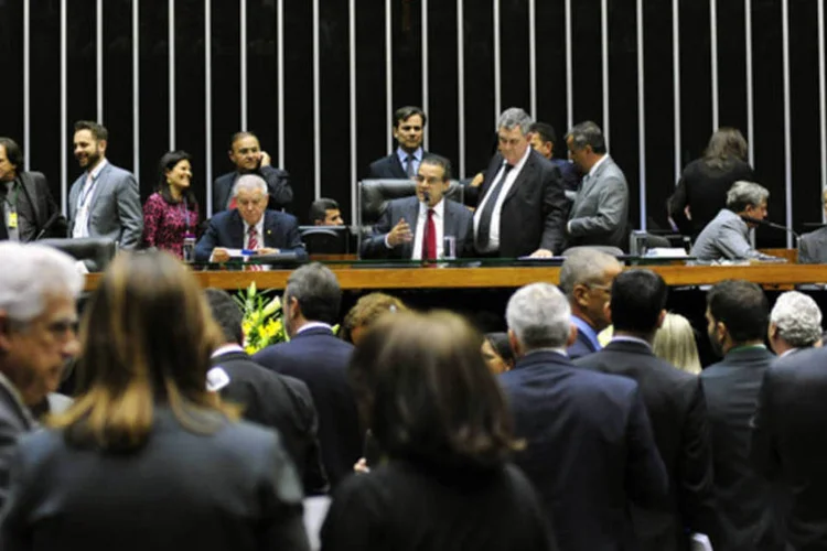
	Plen&aacute;rio da C&acirc;mara dos Deputados na volta ao trabalho ap&oacute;s o primeiro turno das elei&ccedil;&otilde;es
 (Gustavo Lima/Câmara dos Deputados)