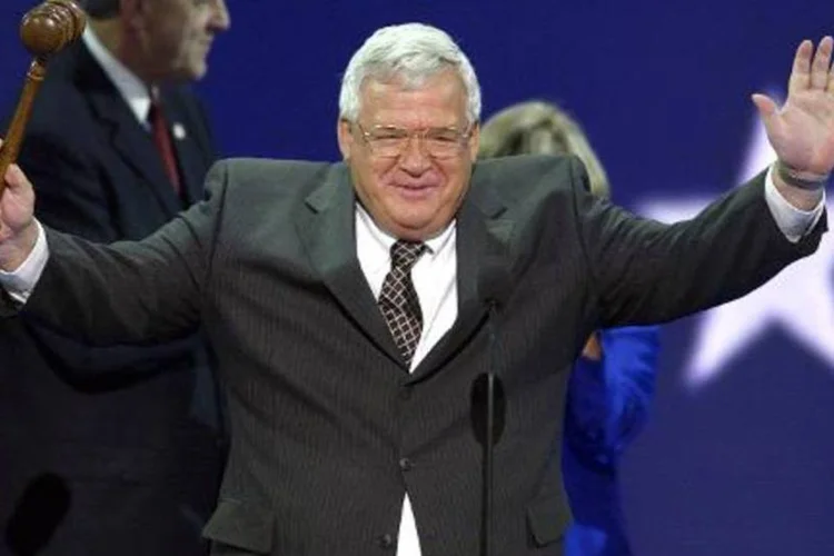 O ex-presidente republicano da Câmara de Representantes dos Estados Unidos Dennis Hastert (STEPHEN JAFFE/AFP)