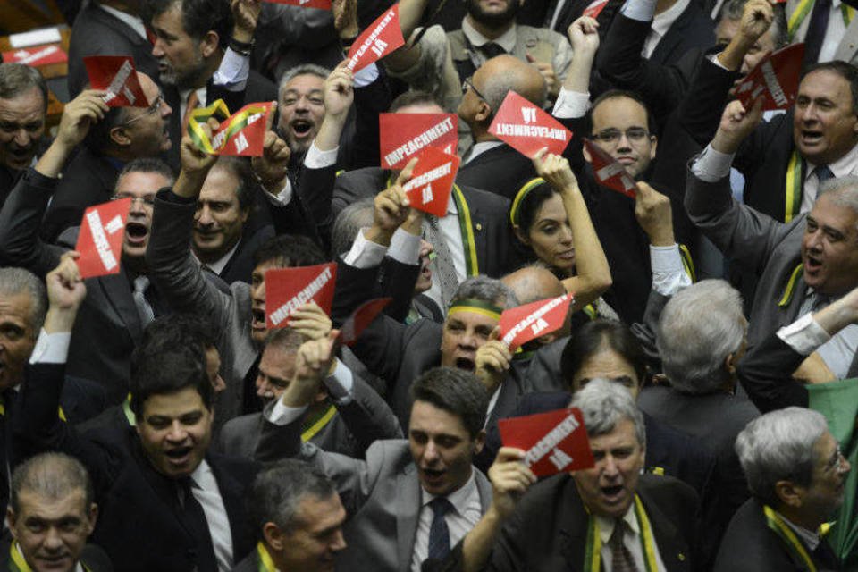 Comitê pró-impeachment diz ter 346 votos na Câmara