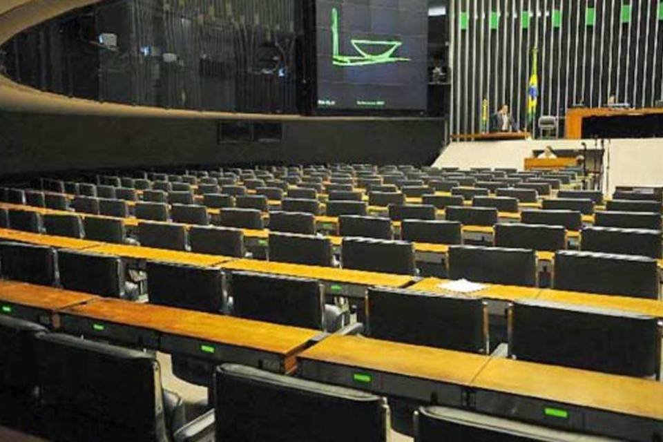 Esforço concentrado na Câmara falha por falta de quórum