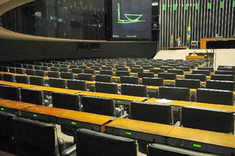
	C&acirc;mara dos Deputados vazia: in&iacute;cio do esfor&ccedil;o concentrado falha por falta de qu&oacute;rum
 (Agência Brasil)