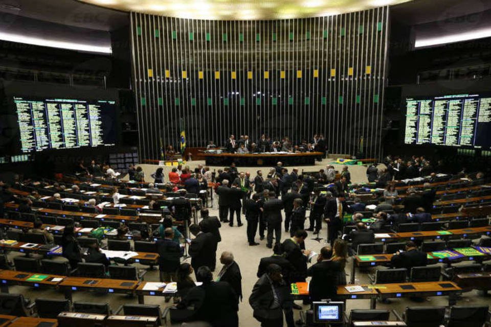 Votações na Câmara não devem avançar até fim do impeachment