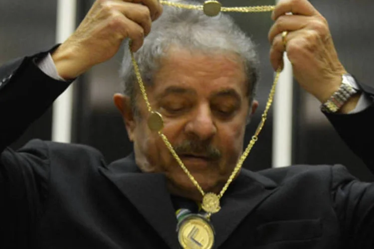 Ex-presidente da República Luiz Inácio Lula da Silva durante sessão solene da Câmara dos Deputados para entrega da medalha Suprema Distinção em sua homenagem (Valter Campanato/ABr)