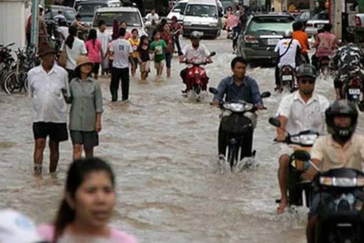 
	Camboja: Hun Sen est&aacute; &agrave; frente do pa&iacute;s desde 1985
 (SarahDepper/Creative Commons)