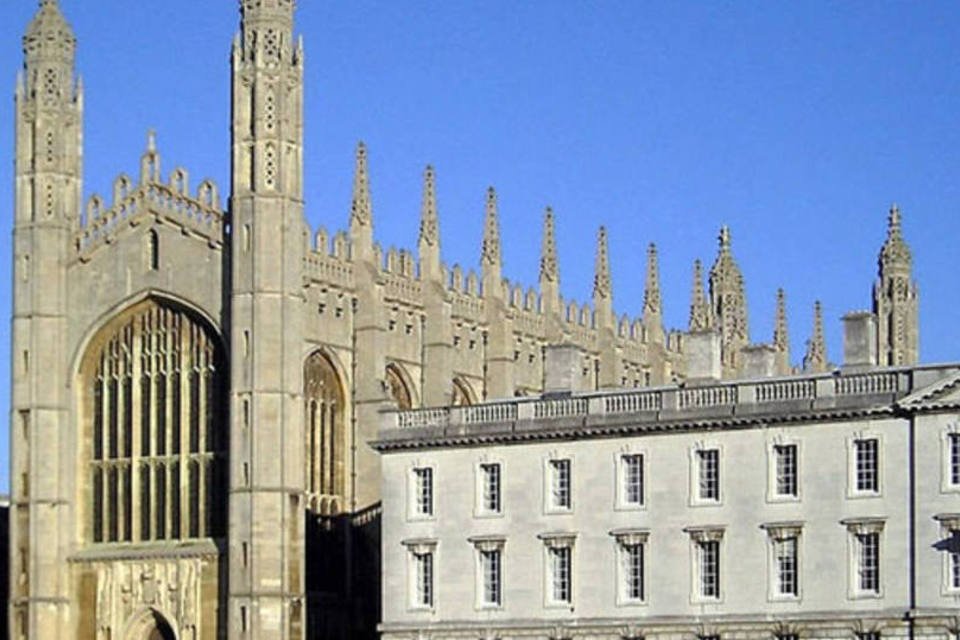 Universidade de Cambridge oferece bolsa em Física