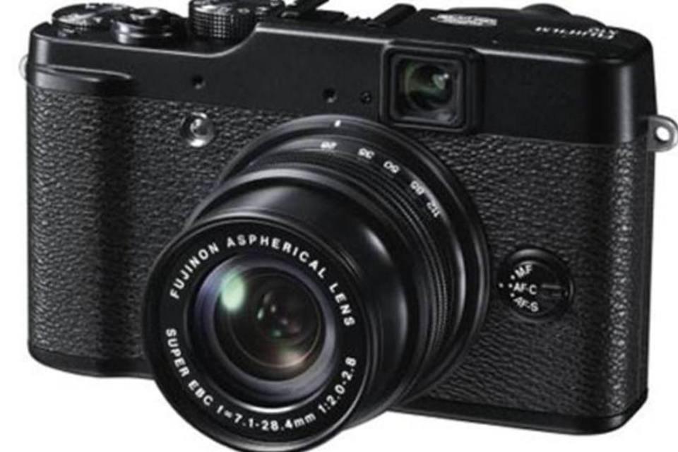 Fujifilm lança câmera digital com design retrô