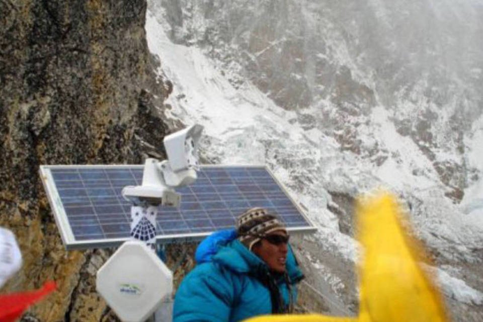 Webcam mais alta do mundo leva imagens do Everest para o planeta