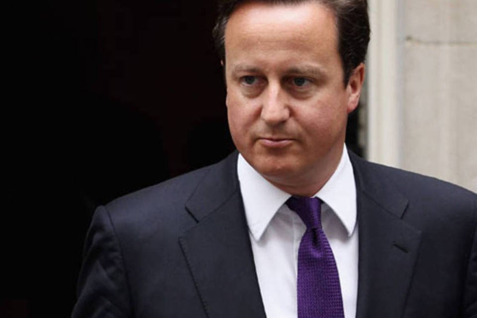 Cameron: distúrbios foram motivados para roubar