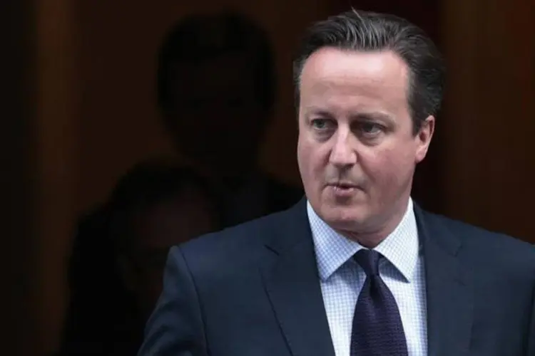 
	David Cameron: o levantamento feito pela Internet com 1.198 pessoas entre 12 e 14 de abril mostrou que o apoio &agrave; campanha do &quot;fica&quot;
 (Suzanne Plunkett/REUTERS)