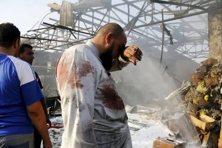 
	Explos&atilde;o de caminh&atilde;o-bomba em Bagd&aacute;: o atentado, um dos mais violentos dos &uacute;ltimos meses, aconteceu &agrave;s 6H00 locais em um mercado de Sadr City
 (Reuters/ Wissm Al- Okili)