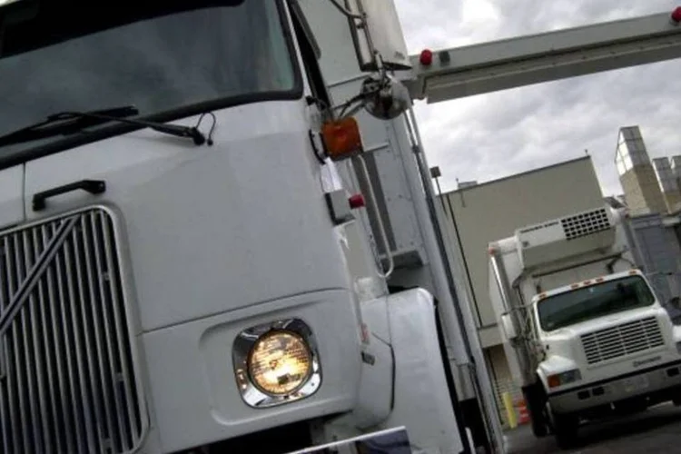 
	Caminh&atilde;o da Volvo: &quot;a rentabilidade ser&aacute; afetada por baixa utiliza&ccedil;&atilde;o da capacidade, alto n&iacute;vel de gastos em pesquisa e desenvolvimento&quot;, disse o presidente-executivo, Olof Persson
 (Douglas McFadd/Getty Images)
