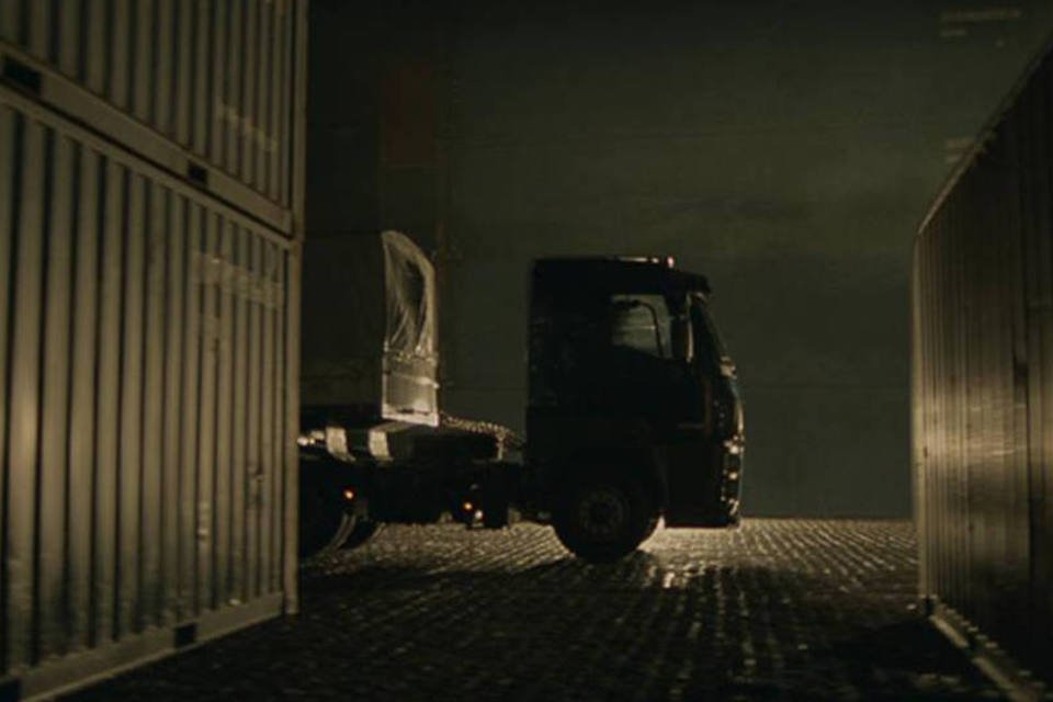 Ford lança caminhão com nova campanha da JWT