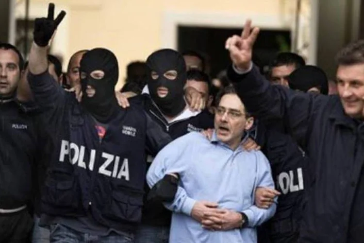 A operação resultou ainda na prisão de 39 pessoas. No início desta semana, a polícia prendeu Marco Caterino (foto), acusado de ser um dos cabeças da organização (Roberto Salomone/AFP)