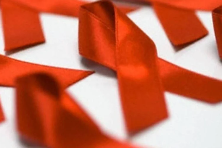 Símbolo da campanha contra Aids: outra pesquisa mostra que adolescentes infectados têm dieta de qualidade tão baixa como a dos não-infectados (Divulgação)