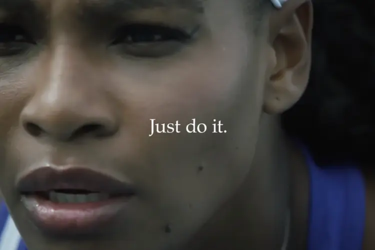 Serena Williams: Tenista pretende vencer os rótulos sexistas ainda existentes na mídia (Canal da Nike no Yutube/Reprodução)