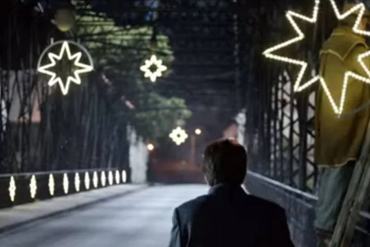 
	Campanha da Stella Artois: o nome do produto, segundo a hist&oacute;ria, tem inspira&ccedil;&atilde;o nas estrelas (Stella, em latim)
 (Reprodução/ Youtube)