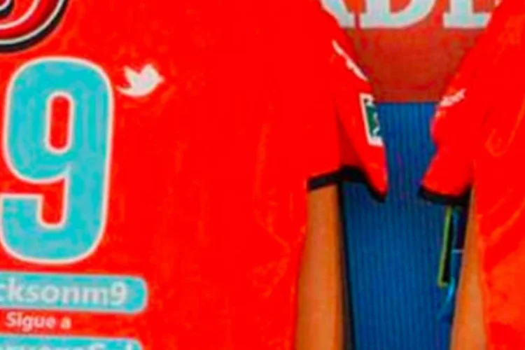 Não é a primeira vez que um clube põe a rede de microblogs no uniforme, a novidade vem por conta do formato de patrocínio (Divulgação)