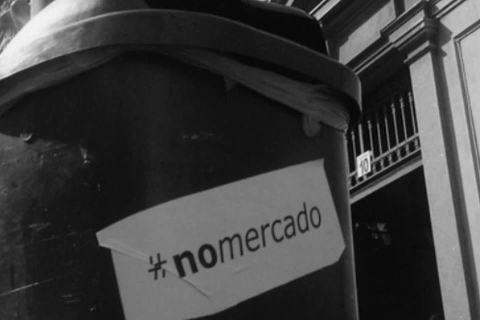 Publicitário procura emprego promovendo Mercado Municipal