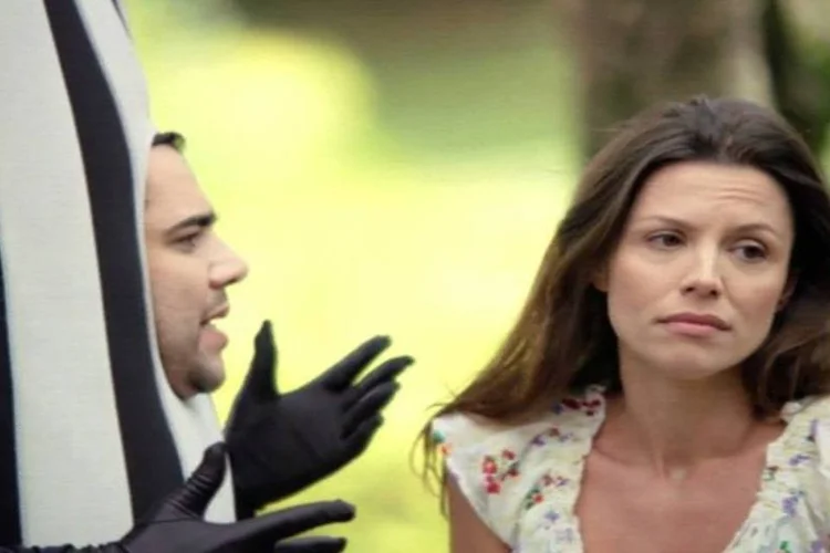 O filme “Relação”, assinado pela nova/sb, também dá ênfase à necessária mudança de postura dos pedestres (Reprodução)