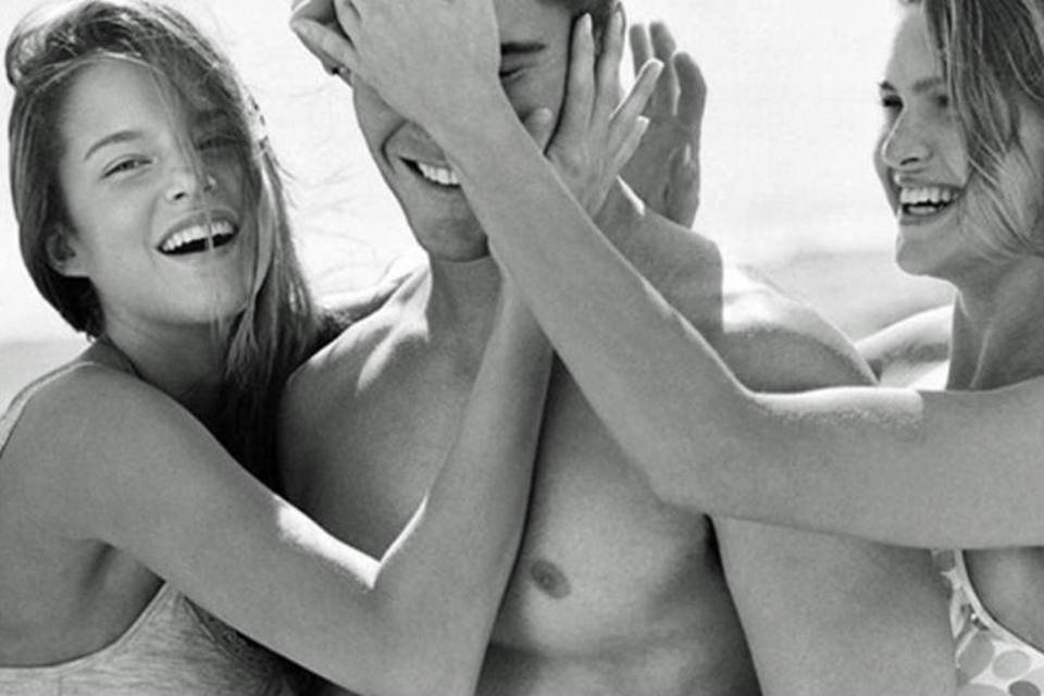 É o fim dos modelos descamisados da Abercrombie & Fitch