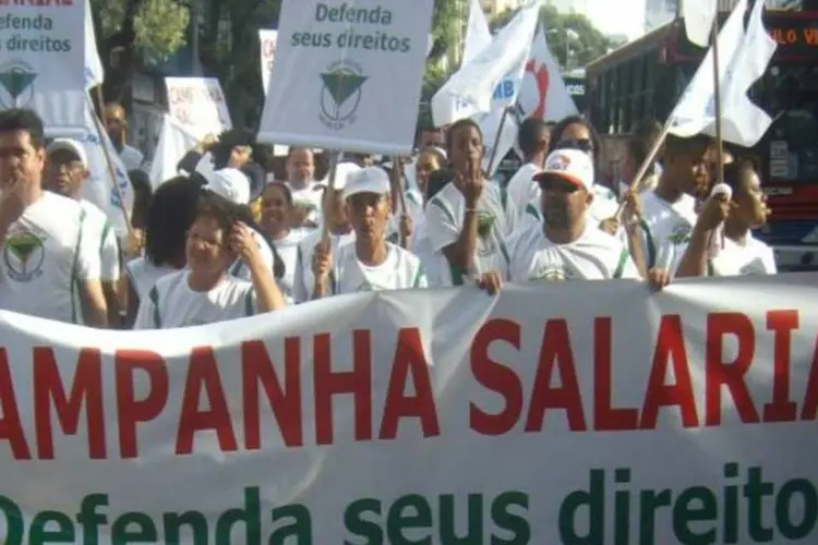 Sindicato dos Trabalhadores em Farmácias de Salvador (BA) luta por reajuste salarial (Divulgação/SINTFARMA)
