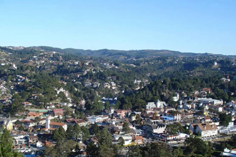 CAMPOS DO JORDÃO: acidente envolvendo ônibus de turismo deixa 10 mortos (Wikipedia/Wikimedia Commons)