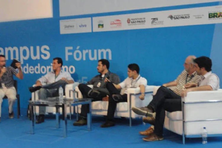 Palestrantes na Campus Party: falta atenção aos negócios com foco social (Débora Álvares)