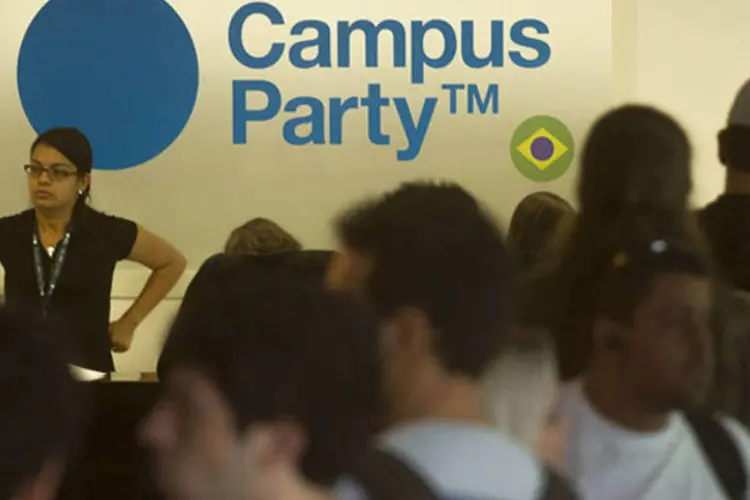 
	Campus Party 2013: de acordo com a gerente adjunta da Unidade de Servi&ccedil;os do Sebrae, Ana Cl&eacute;via Guerreiro, 500 pessoas ou grupos se inscreveram na competi&ccedil;&atilde;o
 (Cristiano Sant´Ana/indicefoto/Campus Party Brasil Flickr)