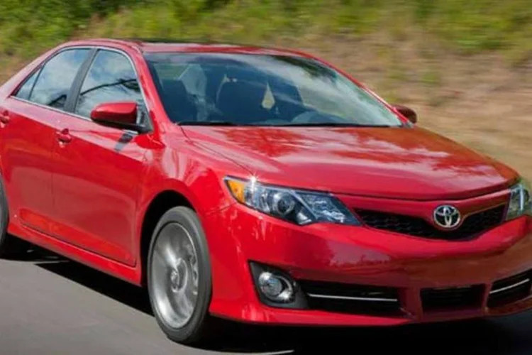 
	Camry: Segundo a Toyota, o recall foi convocado por causa de um defeito no vidro el&eacute;trico
 (Divulgação)