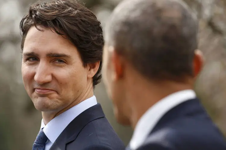 
	Obama e Trudeau: manter boas rela&ccedil;&otilde;es com os Estados Unidos &eacute; fundamental para o Canad&aacute;, que manda 75% de suas exporta&ccedil;&otilde;es para o pa&iacute;s vizinho
 (Kevin Lamarque / Reuters)
