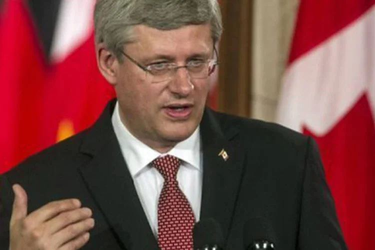 
	Stephen Harper: o primeiro-ministro afirmou que manter&aacute; as san&ccedil;&otilde;es contra o Ir&atilde; apesar de ter entrado em vigor o acordo alcan&ccedil;ado entre Teer&atilde; e as pot&ecirc;ncias internacionais (©AFP/Pool/File / Rogerio Barbosa)