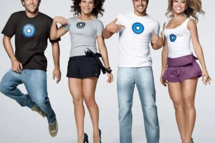 Participação de artistas vestindo as camisas d'O Câncer de Mama no Alvo da Moda": SUS irá distribuir novo medicamento contra a doença (Divulgação/Activa Comunicação)