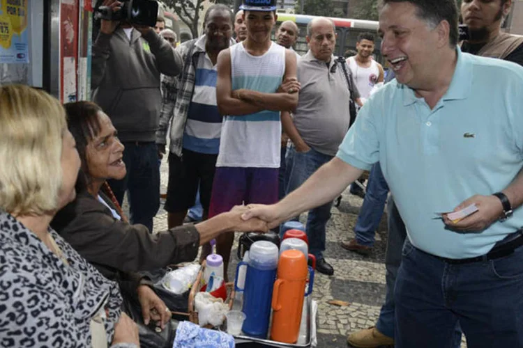 Anthony Garotinho durante visita a central do brasil, no Rio de Janeiro
 (Inácio Teixeira/Coperphoto/Divulgação)