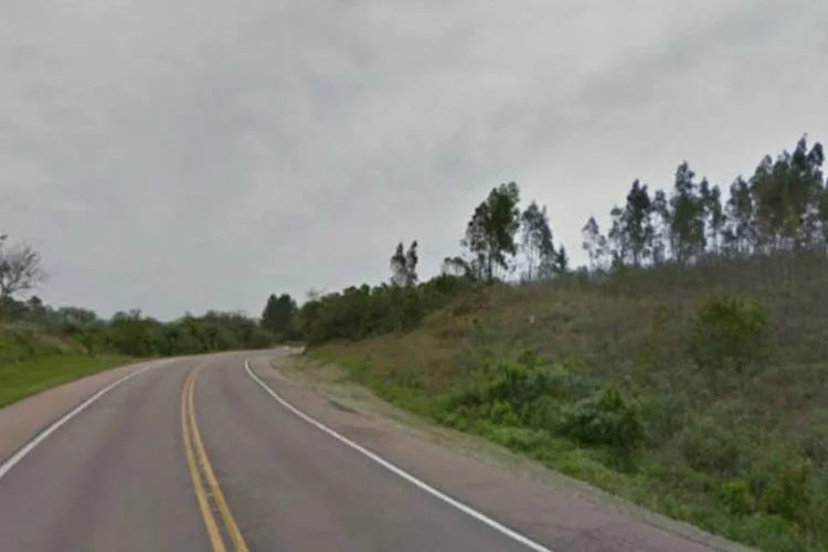 
	Rodovia R&eacute;gis Bittencourt: conclus&atilde;o total das obras est&aacute; prevista para fevereiro de 2017
 (Reprodução/Google Street View)