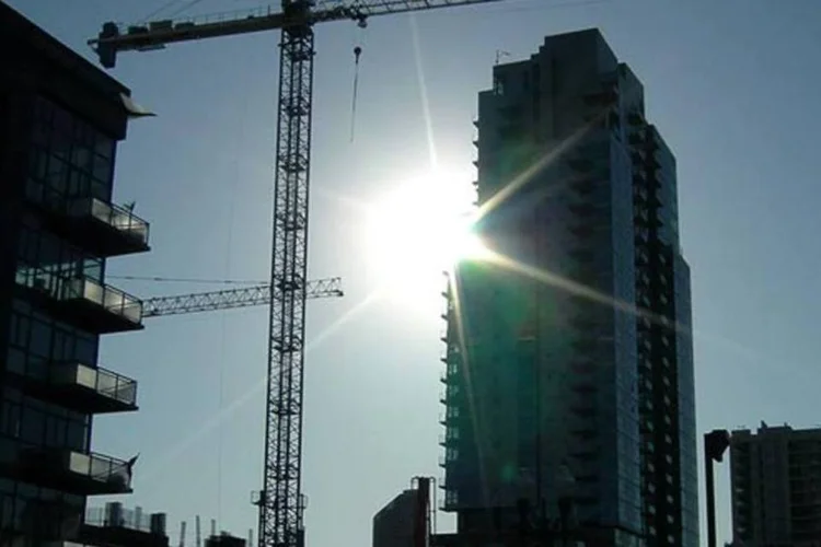 BTG Pactual quer ajudar no financiamento das obras de infraestrutura no país (Wikimedia Commons)