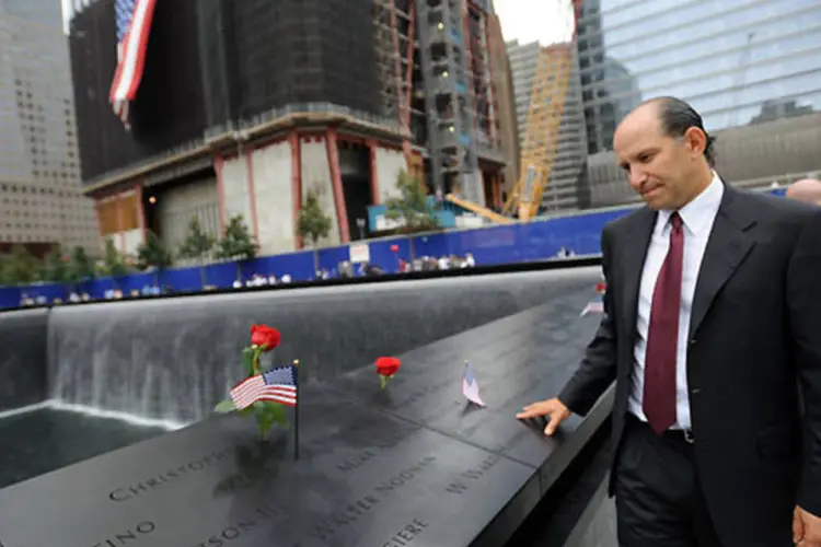 Howard Lutnick, no memorial às vítimas do 11 de setembro: após escapar da morte, fez a Cantor ressuscitar (David Handschuh-Pool/Getty Images)