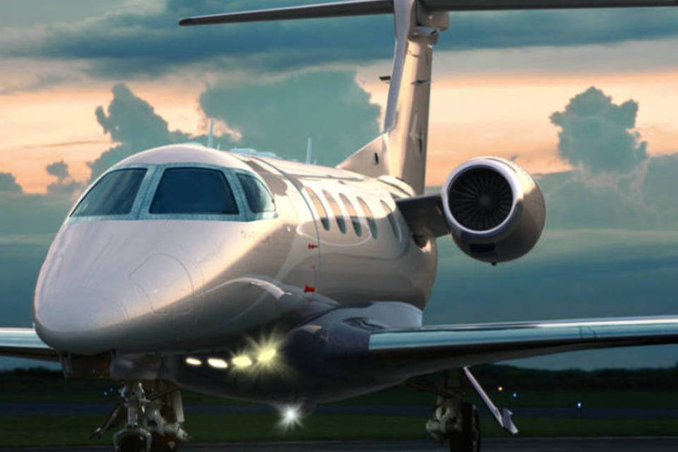 Embraer entrega jato executivo Phenom 300 para Luxaviation