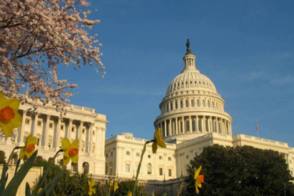 Câmara dos Representantes votará aumento do teto da dívida