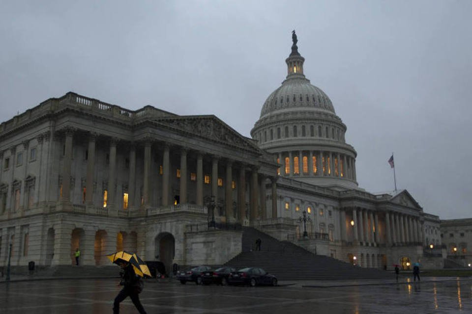 Câmara dos EUA aprova empréstimo de US$ 1 bilhão à Ucrânia