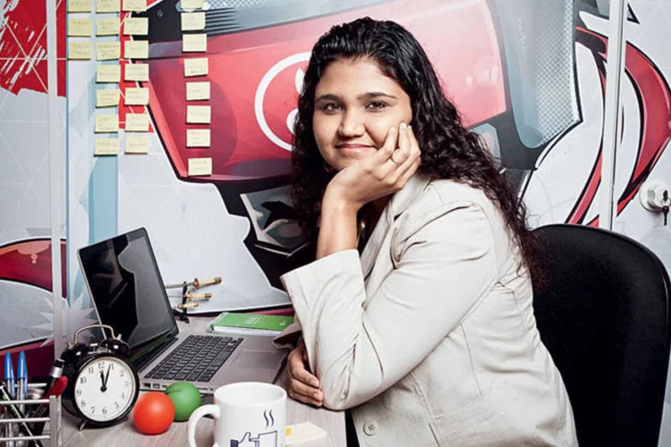 Leandra Soares, diretora de planejamento da Agência KI: o mau hábito de checar a cada 5 minutos os e-mails tirava a atenção do trabalho (Eduardo Zappia/VOCÊ S/A)