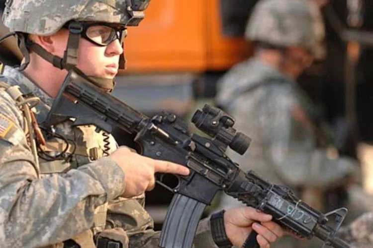 
	Soldado americano no Iraque: porta-voz disse que tropas est&atilde;o criando centro de opera&ccedil;&otilde;es conjuntas
 (James Harper Jr. / US Army / Wikimedia Commons)