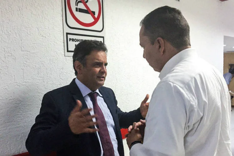 
	Senadores retornam ao aeroporto de Caracas, na Venezuela
 (Tadeu Sposito/ Agência Senado)