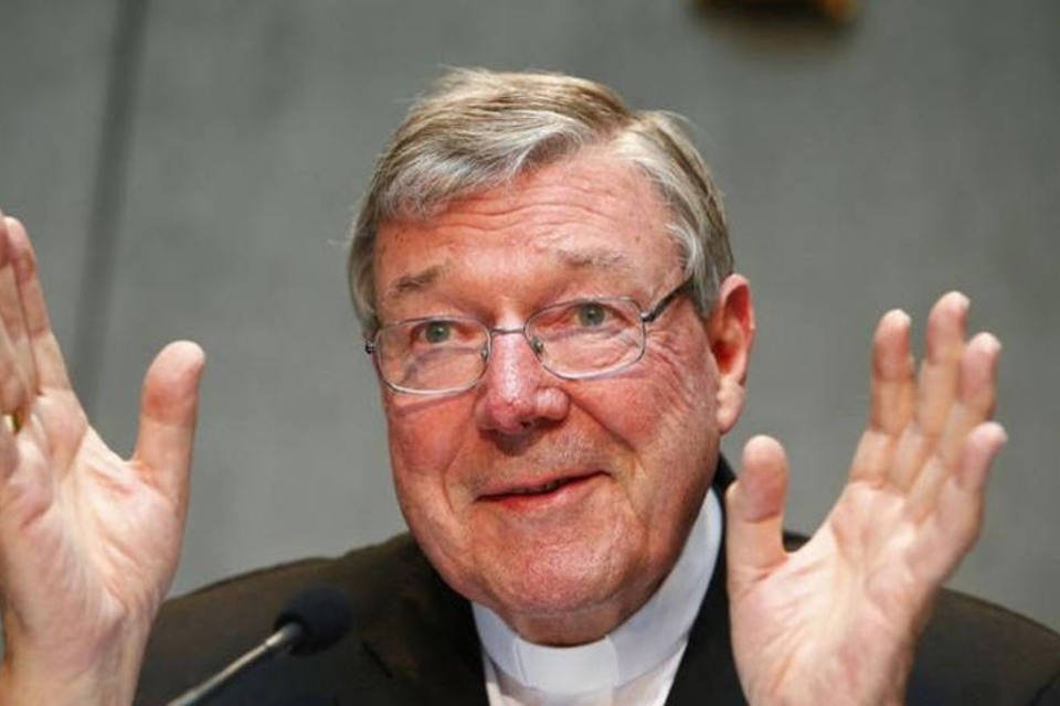 Cardeal diz que pedofilia em sua paróquia foi coincidência