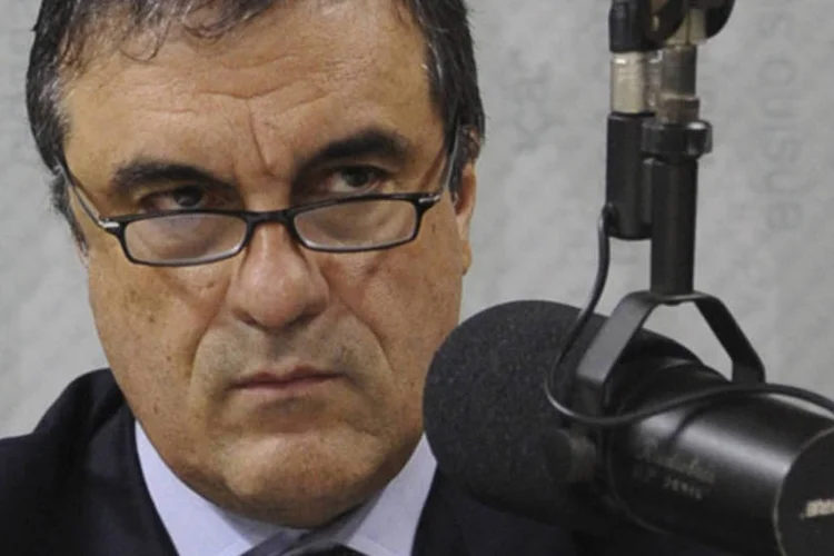 O ministro da Justiça José Eduardo Cardozo: dos 154 processos já analisados, em apenas três casos o status de anistiado foi mantido (Wilson Dias/ABr)