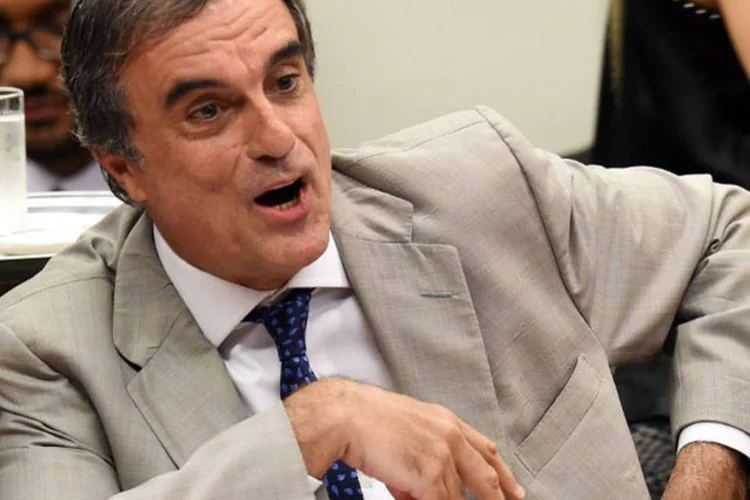 
	O advogado-geral da Uni&atilde;o, Jos&eacute; Eduardo Cardozo: segundo Cardozo, a suspens&atilde;o do parlamentar refor&ccedil;a a tese de defesa da presidente desde o in&iacute;cio do processo de impedimento
 (Evaristo Sá / AFP)