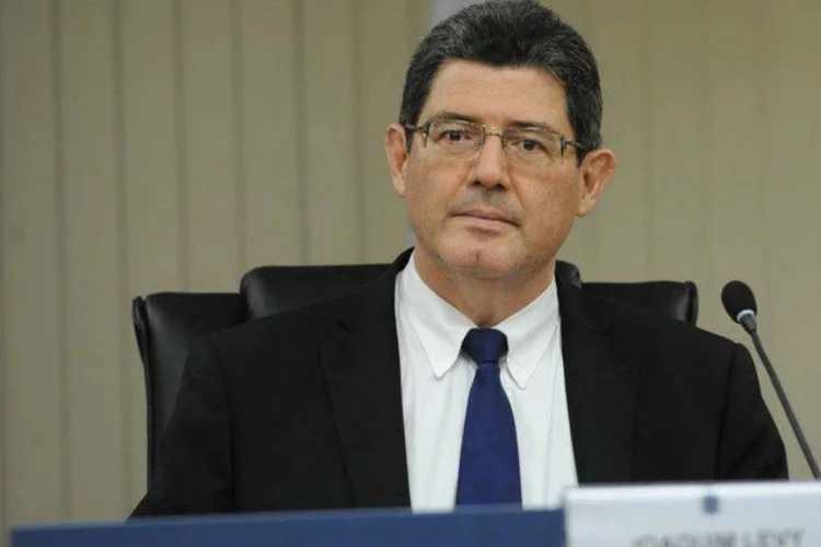 
	Joaquim Levy afirmou que a hierarquia de retirada desses recursos prevista no projeto ser&aacute; mantida
 (Elza Fiúza/Agência Brasil)