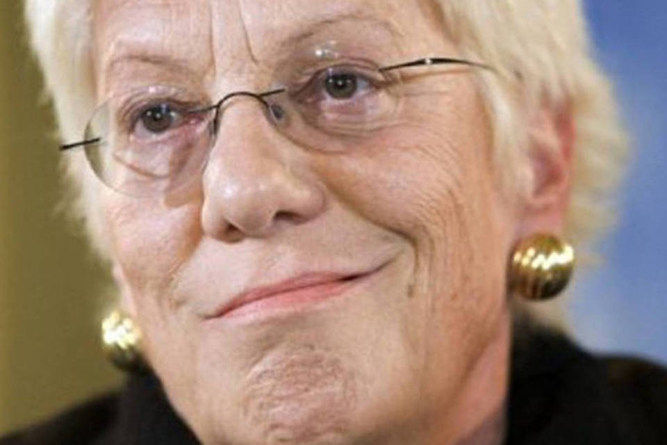 Carla Del Ponte é nomeada comissária para crimes na Síria