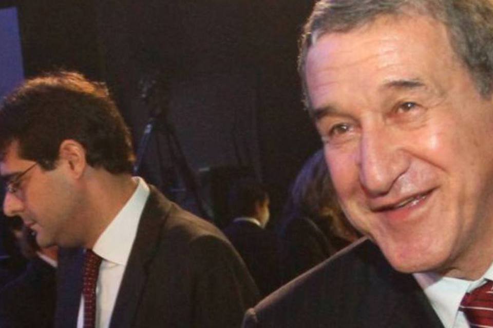 Parreira vira empresário e dá conselhos financeiros