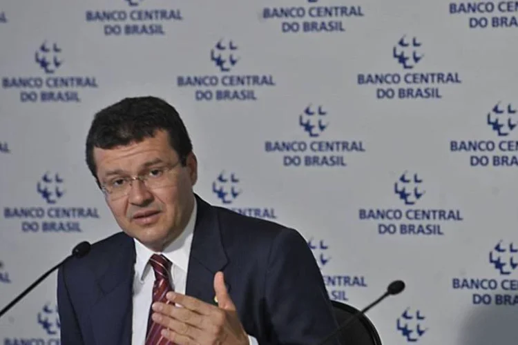 
	Carlos Hamilton Ara&uacute;jo: &quot;para onde a Selic vai [taxa b&aacute;sica de juros], eu n&atilde;o sei. O Copom vai decidir isso ao longo do tempo para colocar a infla&ccedil;&atilde;o na meta em 2016&quot;
 (Marcello Casal Jr/Agência Brasil)